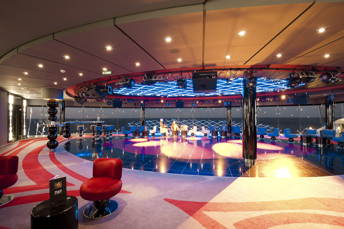 MyCruise MSC Divina Offentlige-arealer Teater-underholdning2